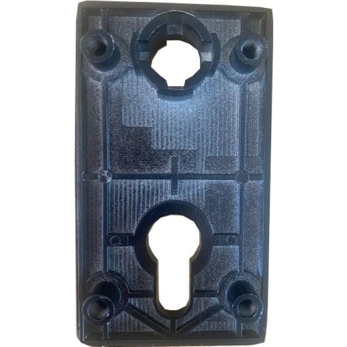 Garador-Black-Plate-2